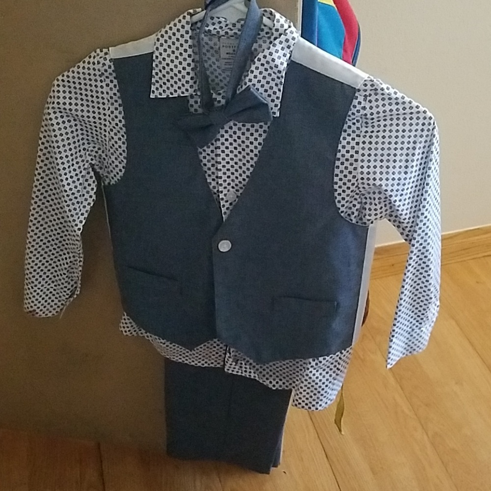 Dress suit